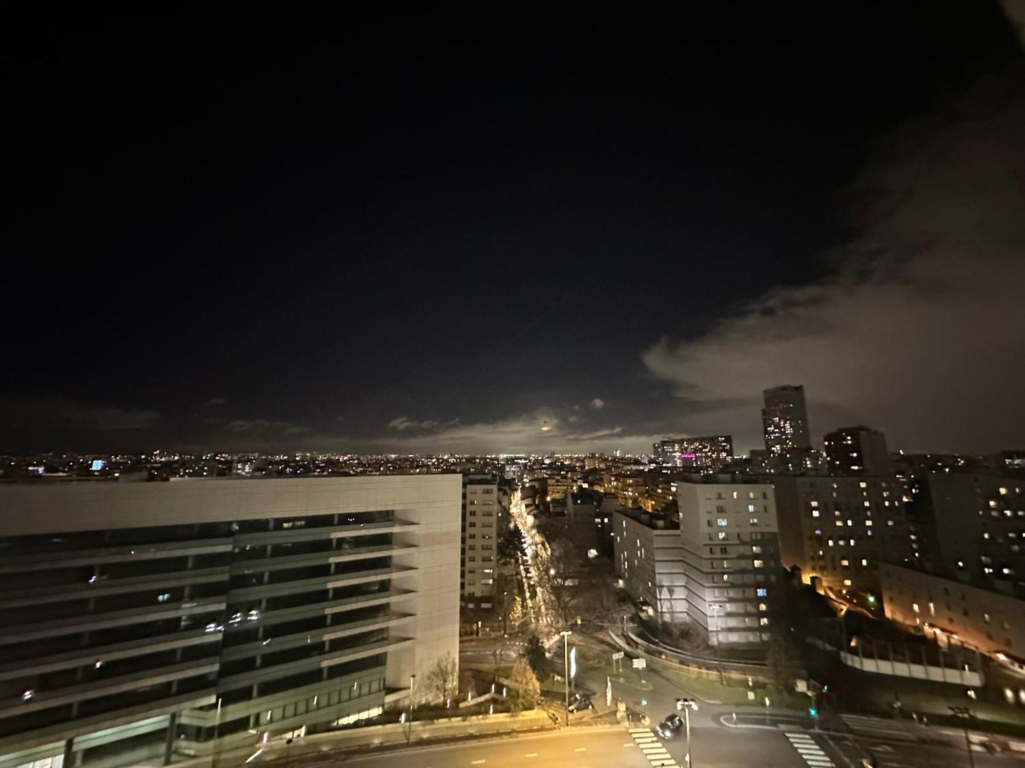 Apartment Paris La Defense Metro L1/rer A *