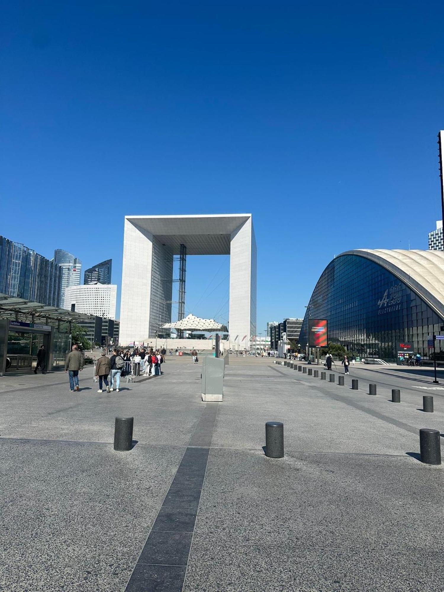 Paris La Defense Metro L1/rer A *