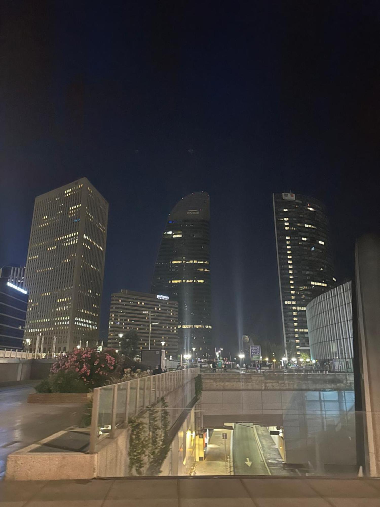 Paris La Defense Metro L1/rer A Courbevoie